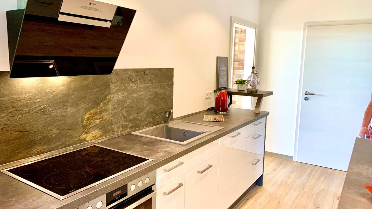 Ferienappartement Mit Seeblick In Der Villa Columba Sellin  ภายนอก รูปภาพ
