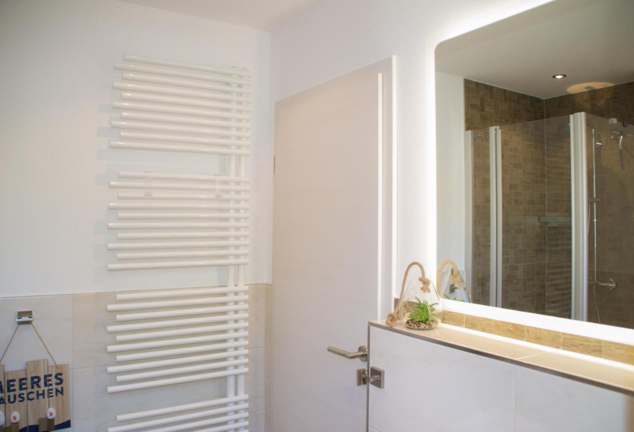 Ferienappartement Mit Seeblick In Der Villa Columba Sellin  ภายนอก รูปภาพ